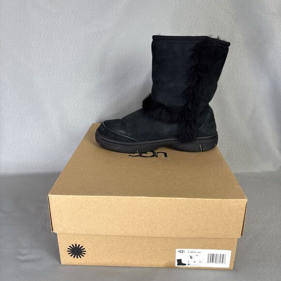 Womens UGG Boots Black Sunburst Short Suede Wool Sz 5 (fits 6) #1130726 $180 - Picture 5 of 16